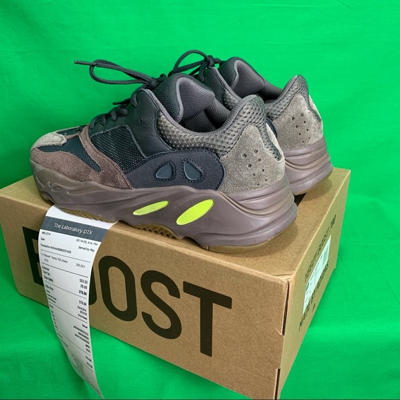 Adidas Yeezy Boost 700 Mauve Size 9.5 Used Gently - Picture 2 of 16
